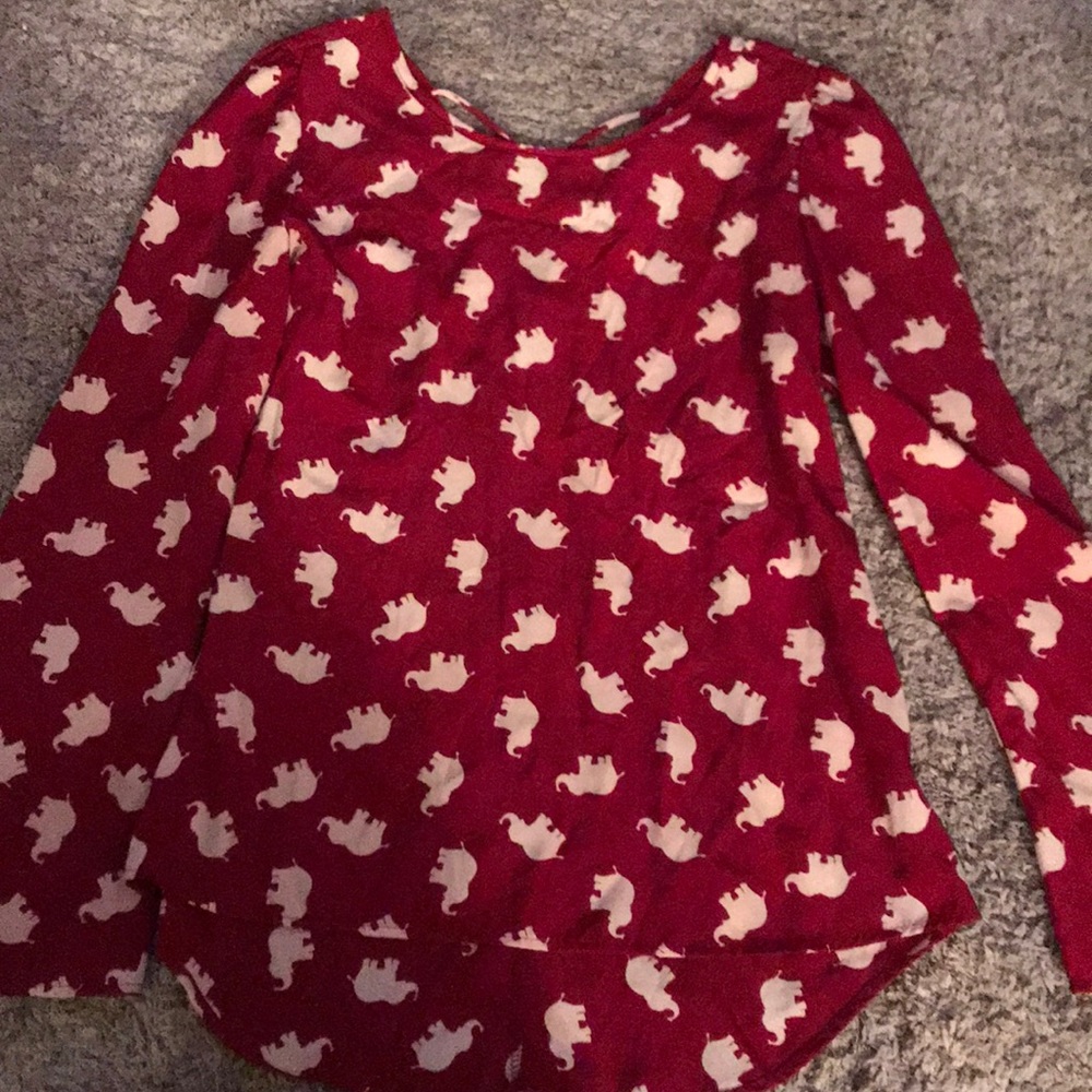 Red long sleeve w/ cream elephants